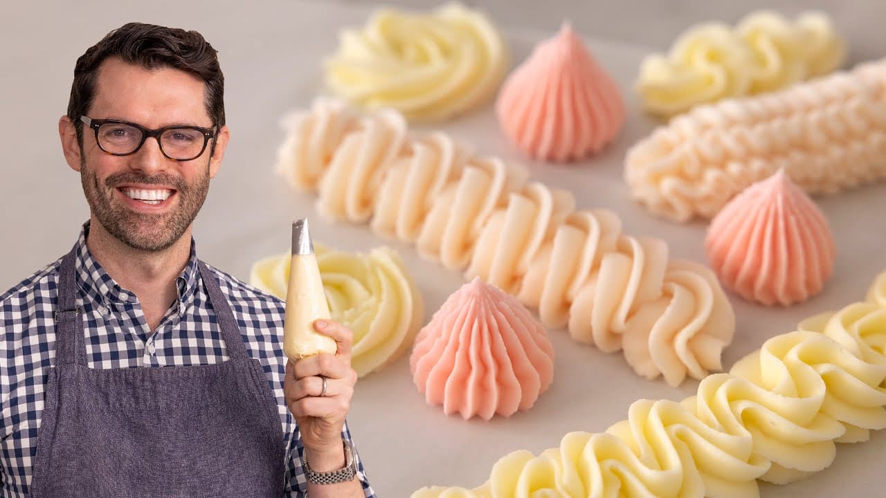How to Make Icing (Easy Buttercream Frosting)