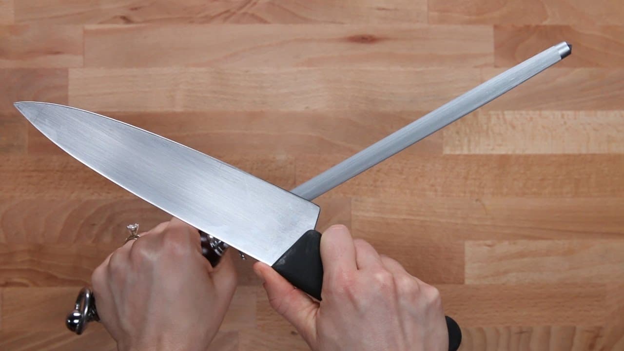 How to Sharpen Dull Knives at Home