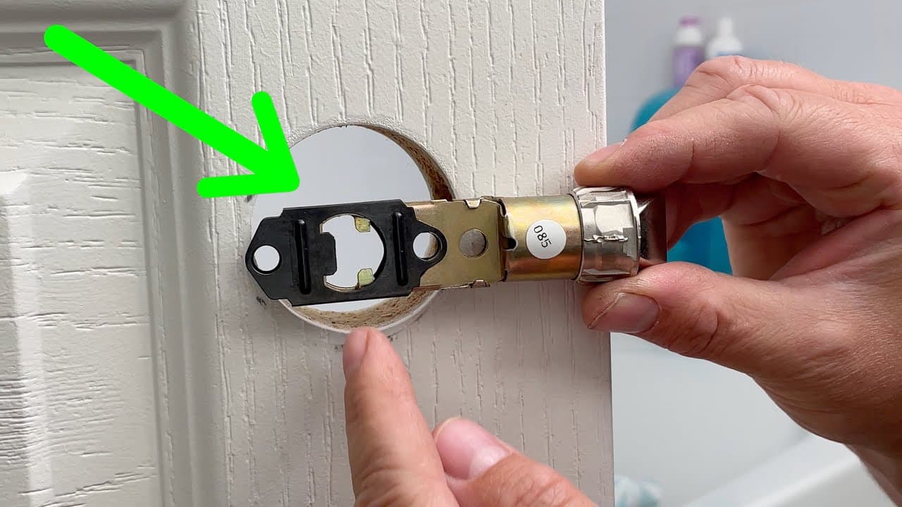 How to Install a Doorknob in 7 Steps