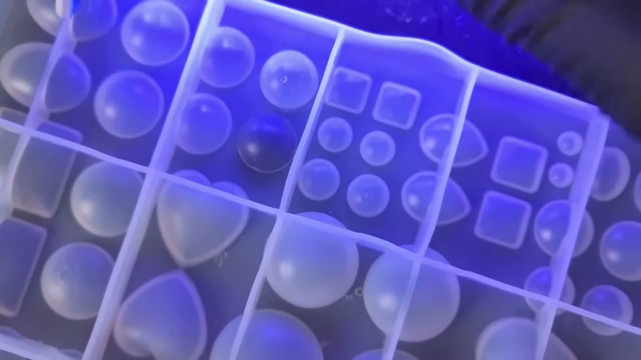 Step 6: Flip the Mould and Cure From Underneath - How to Fix Sticky UV Resin