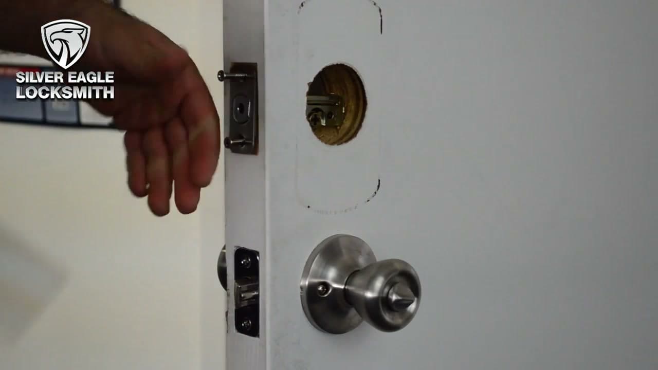 Step 4: Step 4: Insert the Exterior Cylinder