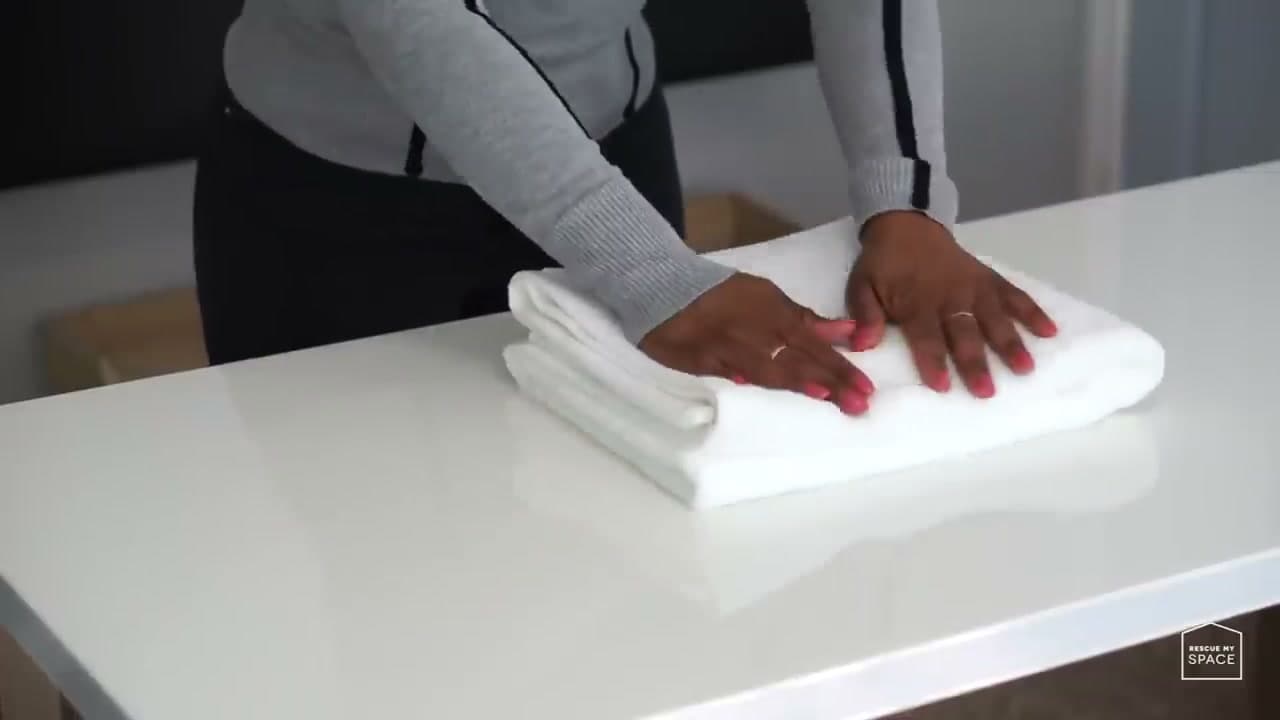 Step 3: Step 3: Finish the Tri-Fold and Tuck the Edge