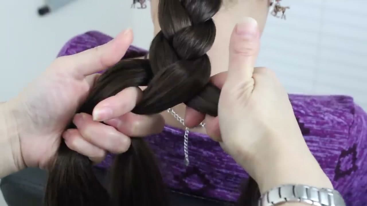 Step 7: Step 7: Repeat Right-Over-Middle, Left-Over-Middle Down the Length