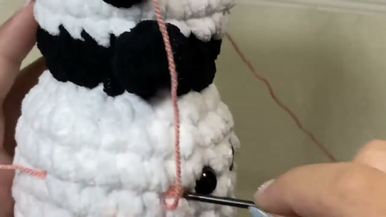 Step 7: Step 7: Embroider the Face and Finish