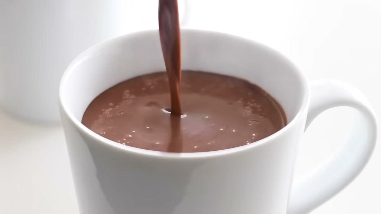 Step 8: Pour the Hot Chocolate Into Mugs - How to Make Hot Chocolate