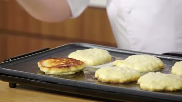 Step 6: Wait for Bubbles and Flip