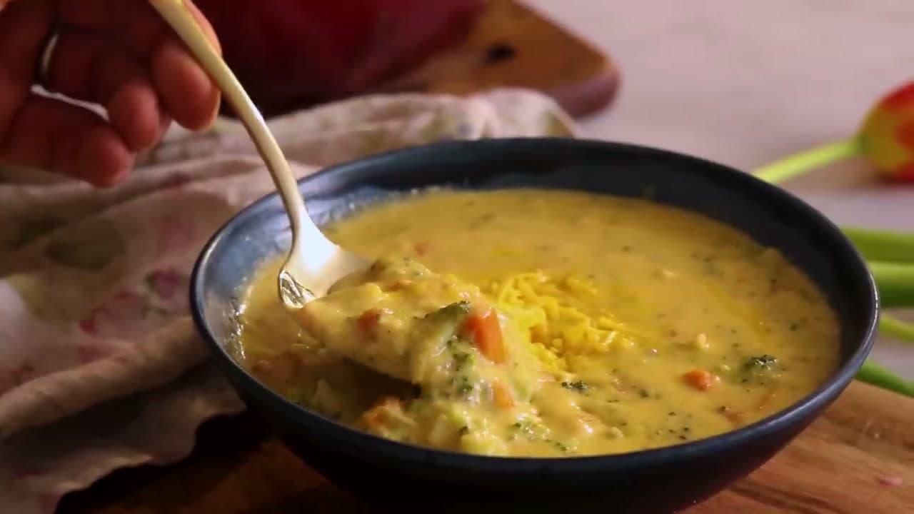 The finished result: How to Make Broccoli Cheddar Soup (Panera Copycat in 30 Minutes)