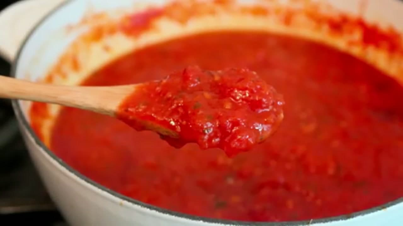 The finished result: How to Make Pizza Sauce