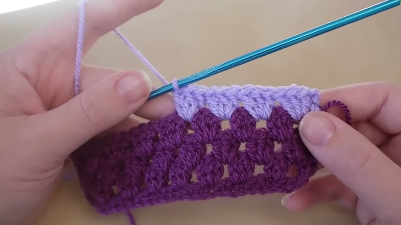 Step 8: Step 8: Make the Back, Join the Panels, and Insert the Pillow Form