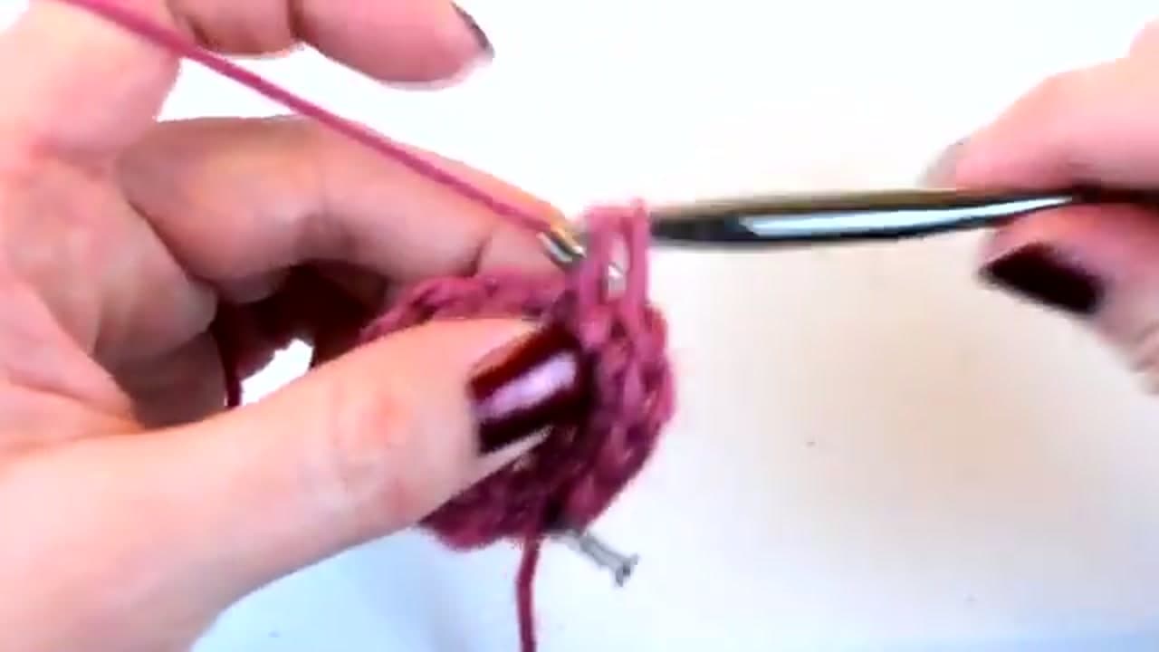 Step 7: Step 7: Round three - alternate one and two single crochets