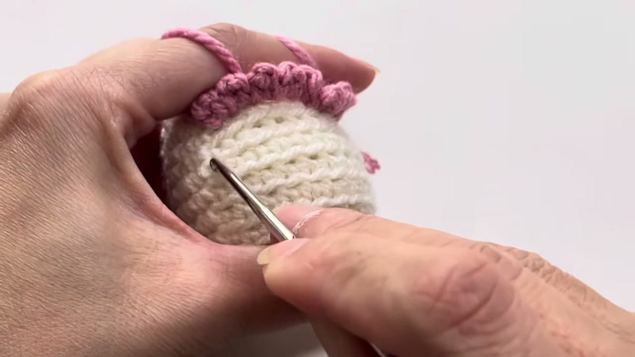 Step 4: Step 4: Stuff the Body and Close It Up