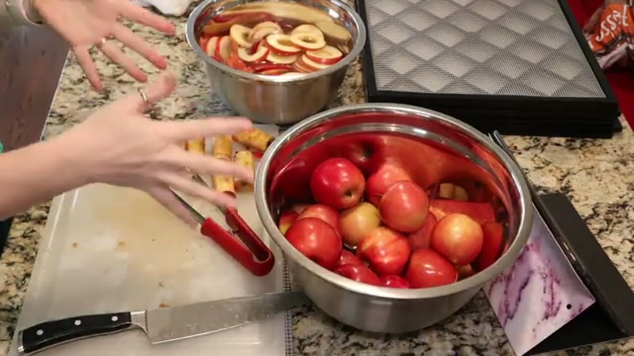 Step 1: Wash and Core the Apples