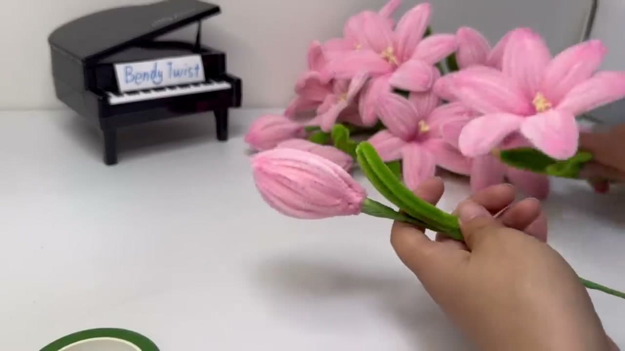 Step 8: Step 8: Gather Into the Finished Bouquet