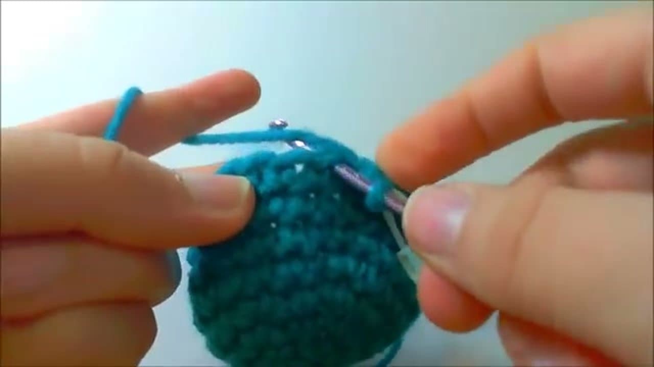 Step 4: Step 4: Work Four Plain Rounds to Shape the Body