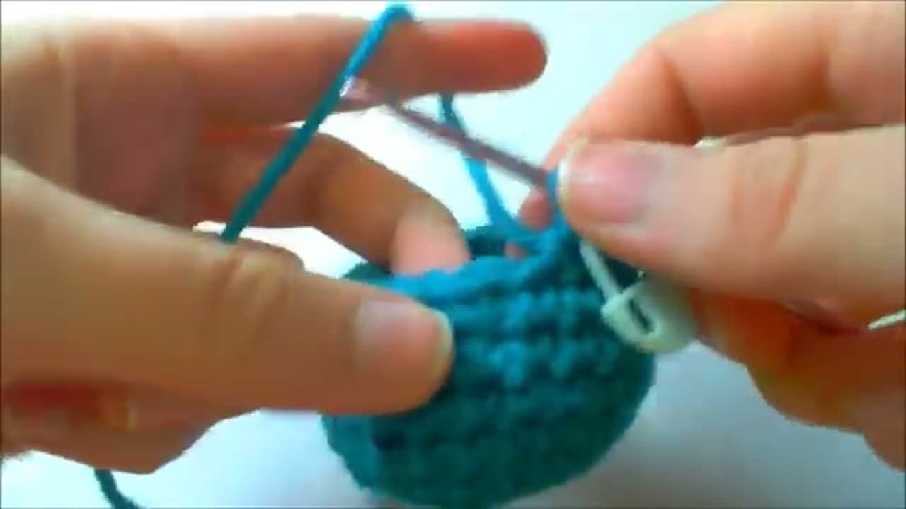 Step 5: Step 5: Decrease and Attach the Safety Eyes