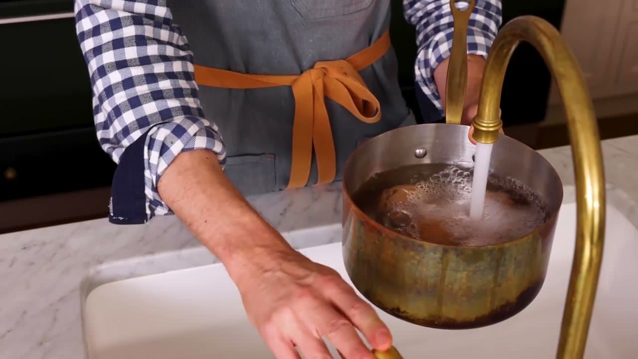Step 1: Step 1: Place 6 older eggs in a pot with salt and vinegar