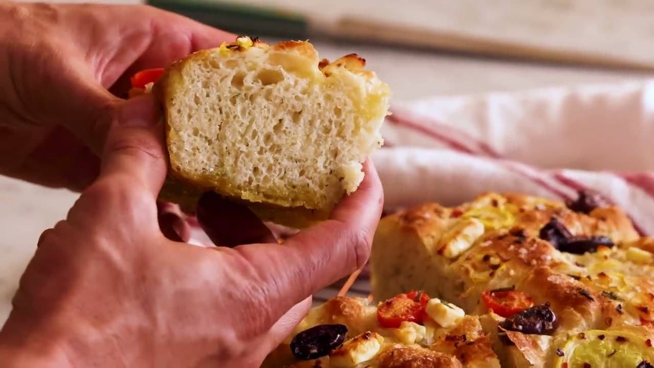 The finished result: How to Make Focaccia: Easy No-Knead Italian Bread Recipe
