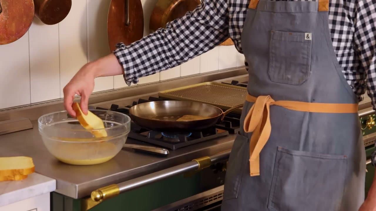 Step 6: Dip Each Slice in the Custard