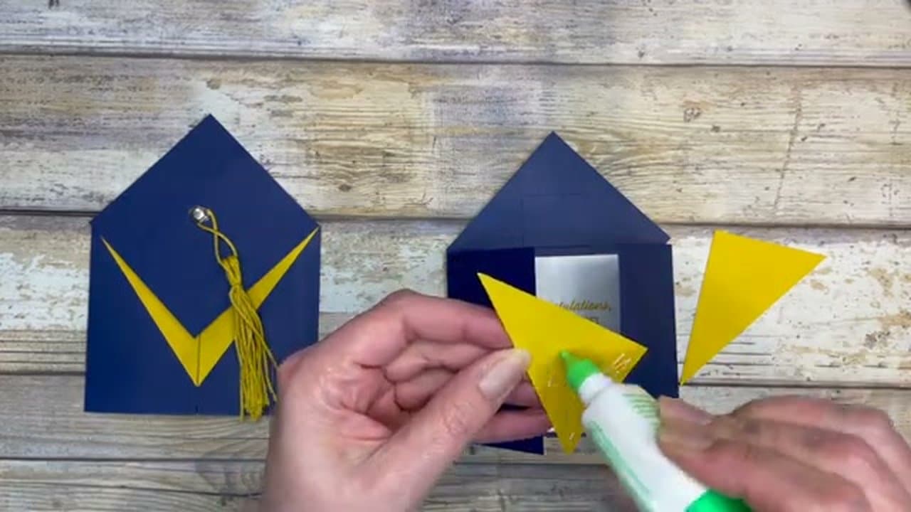 Step 6: Step 6: Cut and Adhere the V-Shape Triangles