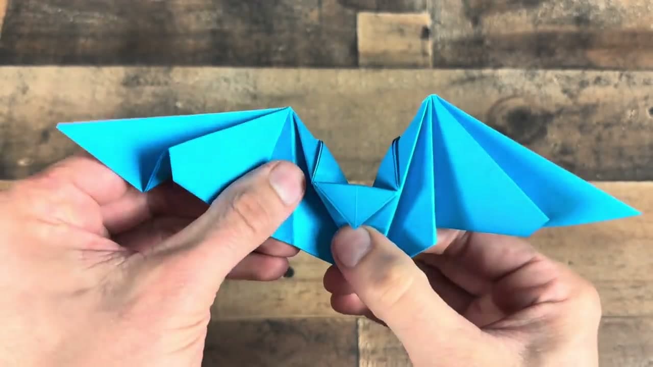Step 8: Step 8: Pinch the Head and Add Eyes