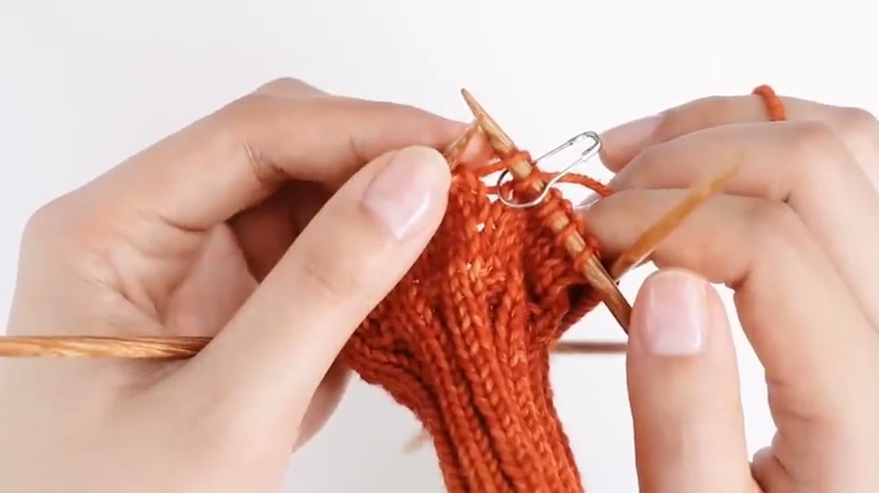 Step 4: Step 4: Increase for the Thumb Gusset
