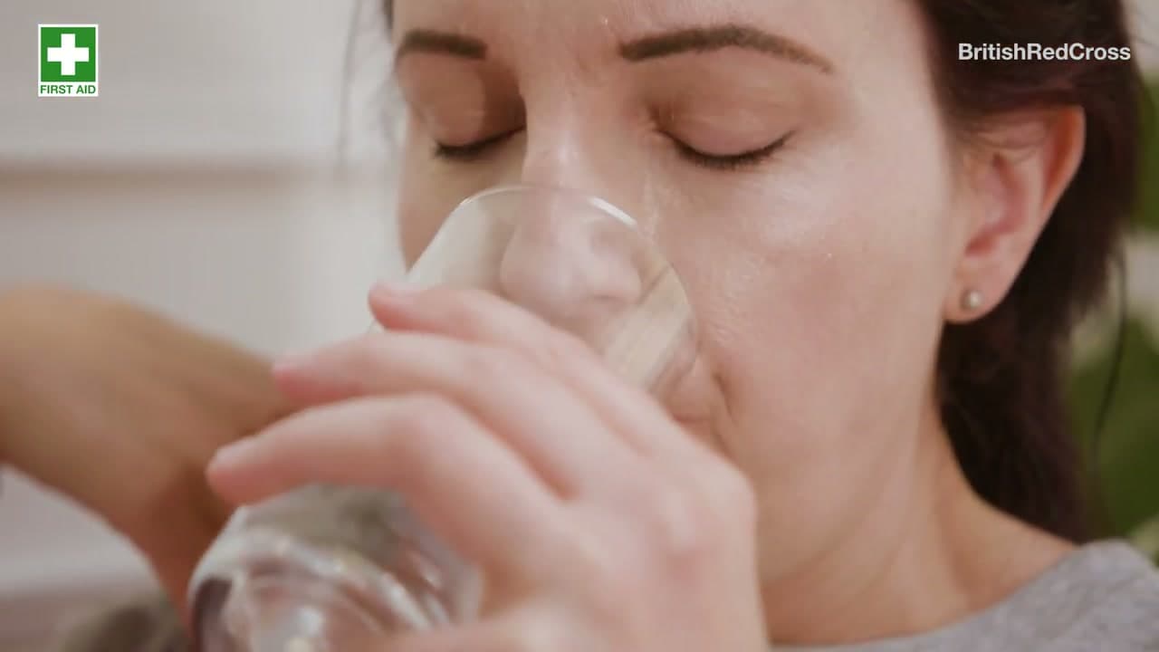 Step 4: Step 4: Give Them Small Sips of Cool Water