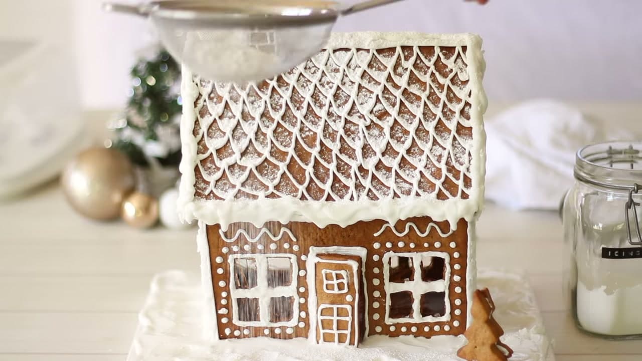 The finished result: How to Make a Gingerbread House