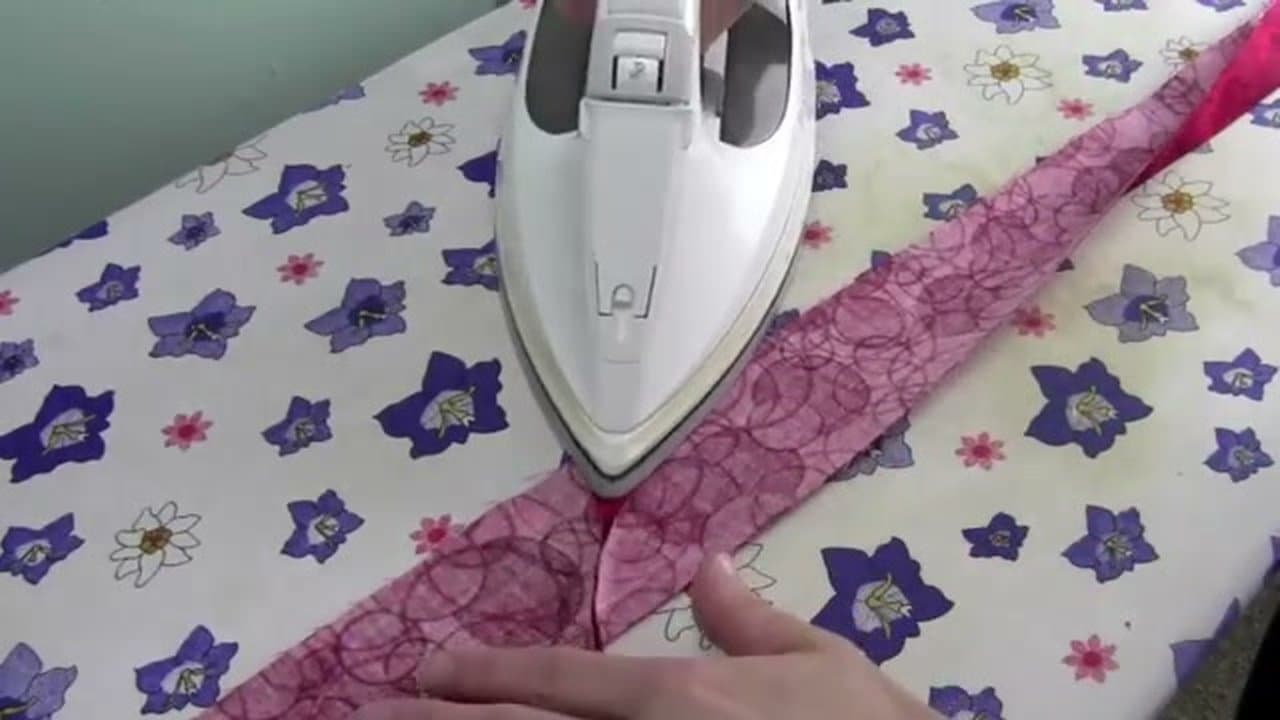 Step 3: Step 3: Trim Seams and Press in Half