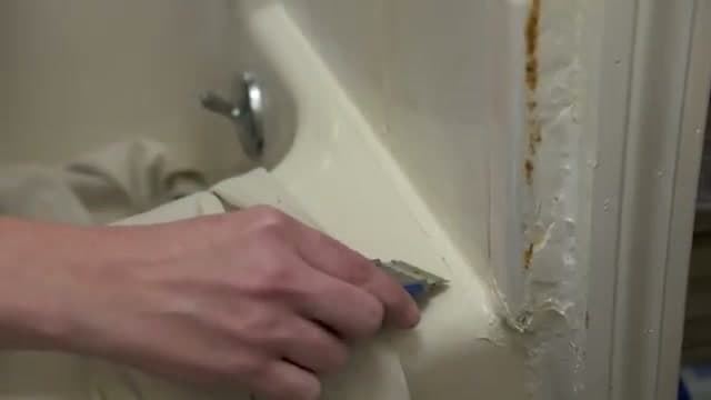 Step 1: Step 1: Scrape Out the Old Caulk
