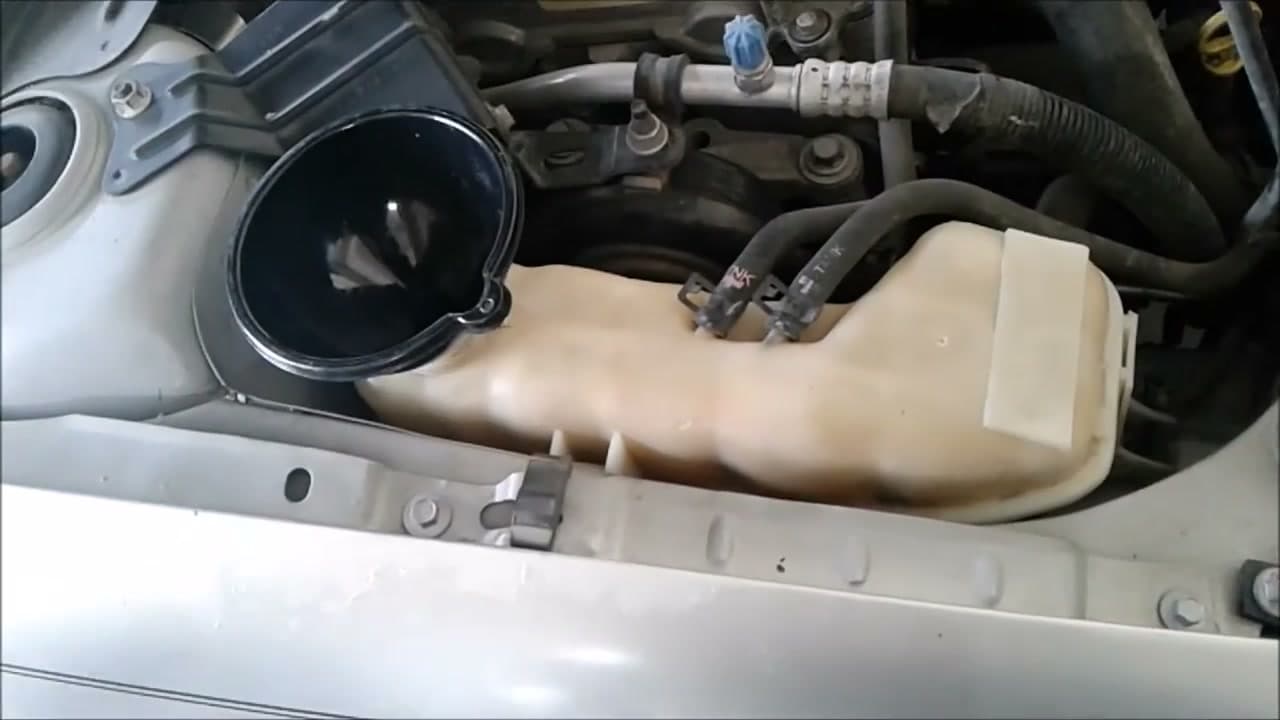 Step 6: Step 6: Top Up to MAX With Matching Coolant