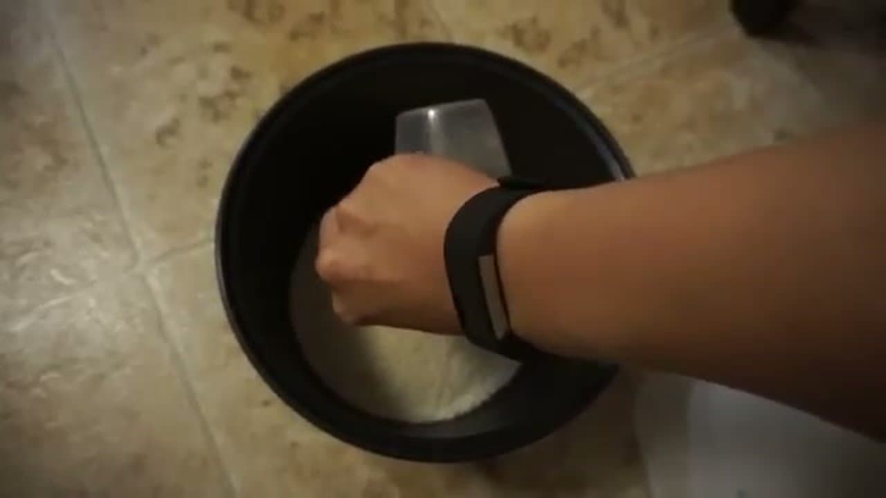 Step 2: Step 2: Rinse the rice (optional)