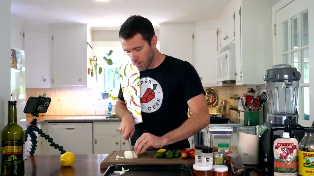 Step 3: Step 3: Slice and Oil the Fresh Ingredients