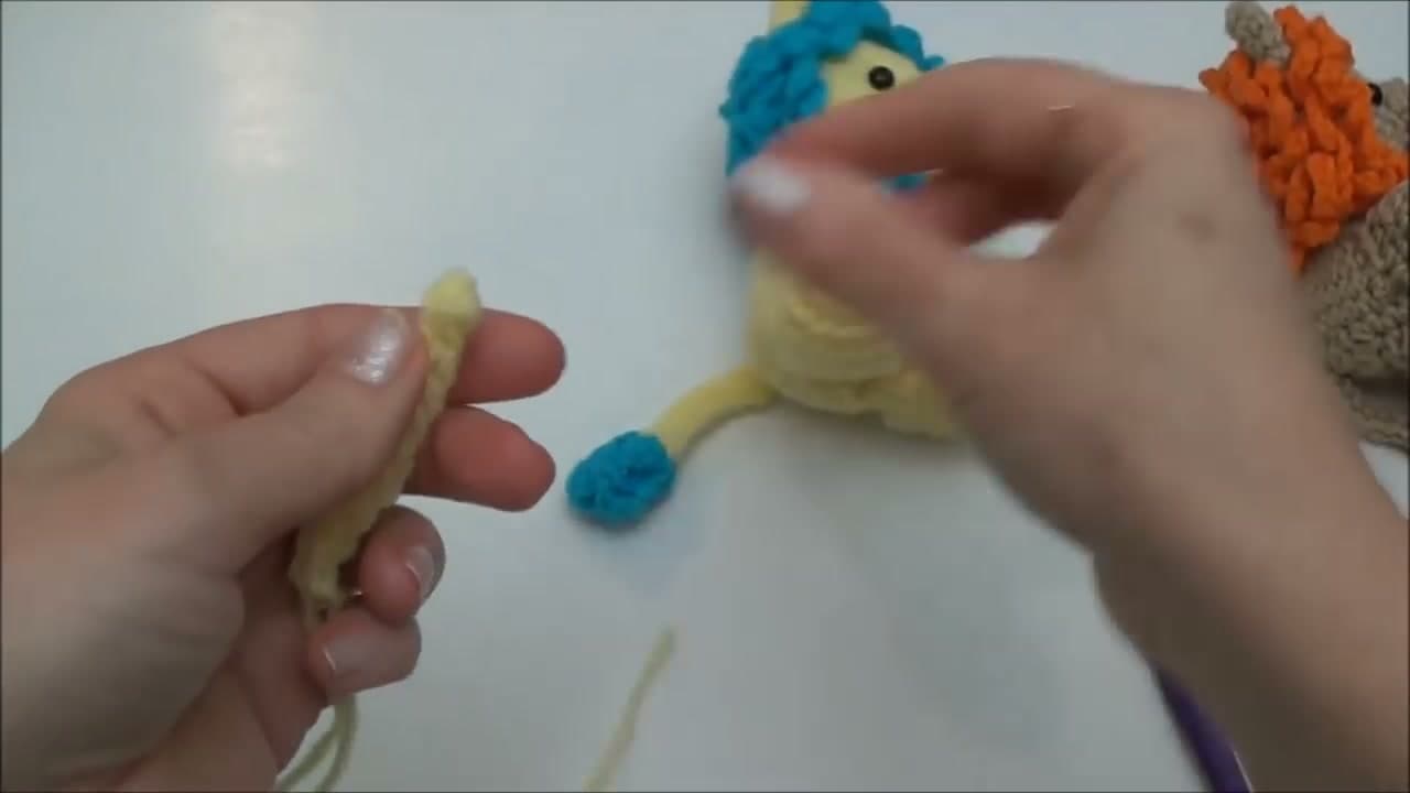 Step 5: Step 5: Add the Contrast Tuft to the Tail