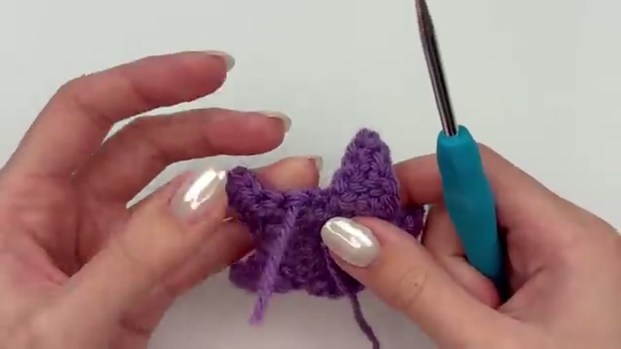 Step 7: Step 7: Tie Off and Weave in the Tails