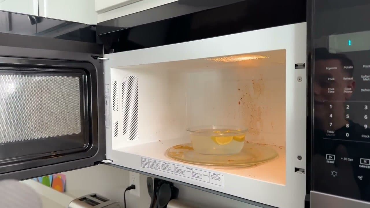 Step 3: Step 3: Carefully remove the hot bowl
