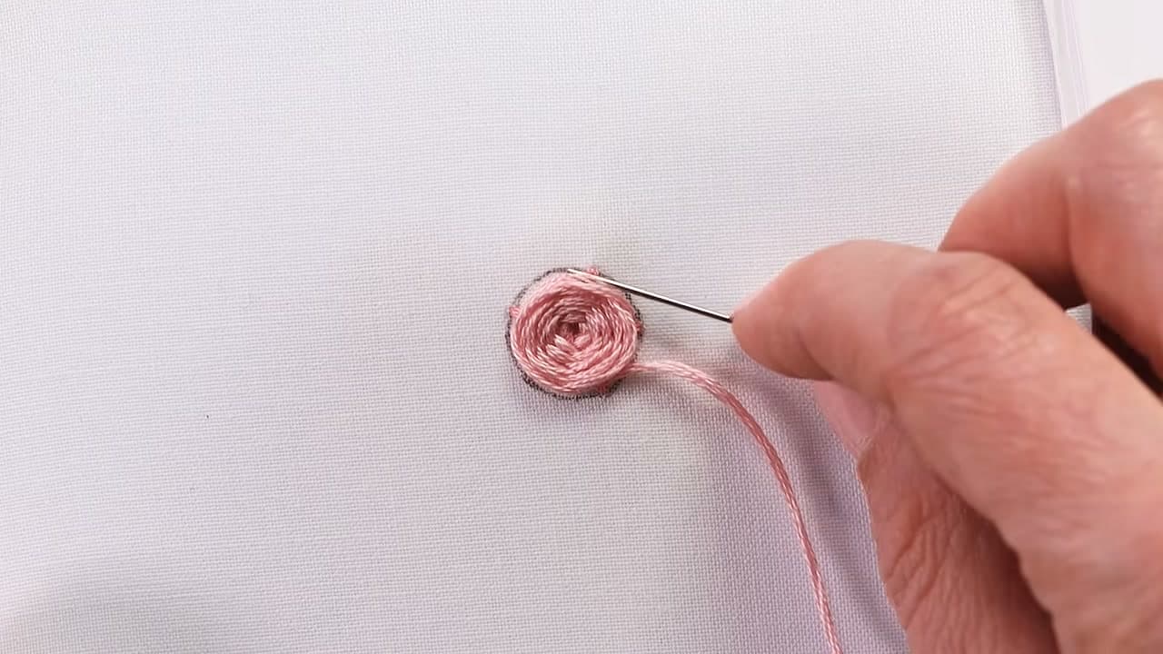 Step 6: Step 6: Fill the Rose and Hide the Spokes