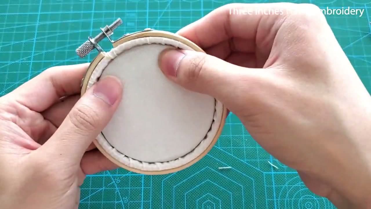 Step 7: Method 4 Continued - Insert the Disc and Finish the Hoop