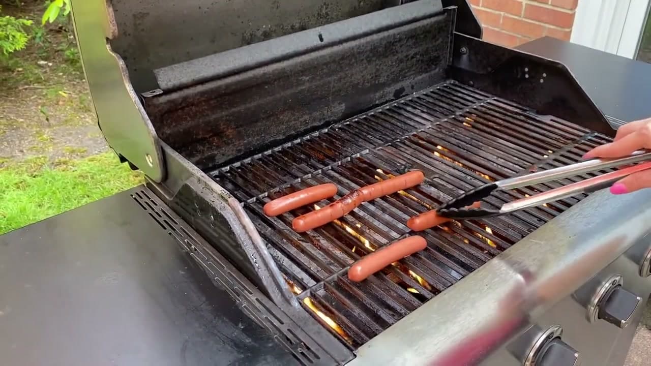 Step 4: Step 4: Quarter-Turn for Crosshatch Grill Marks