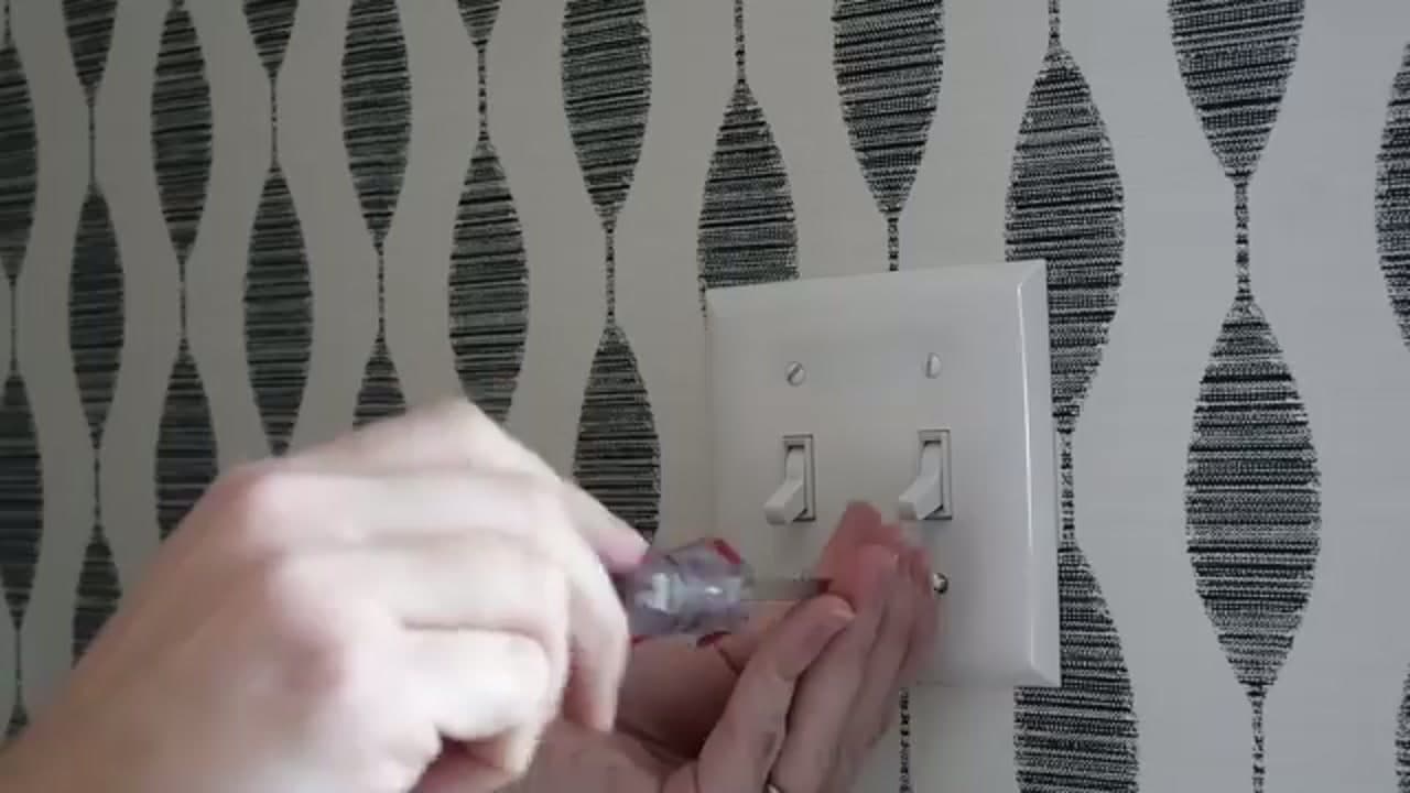 Step 7: Step 7: Cut Around Outlets and Switches