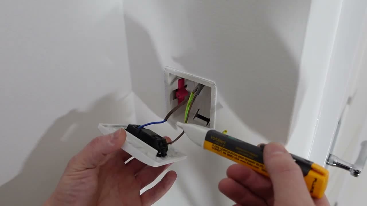 Step 1: Turn Off the Breaker and Verify Power Is Dead