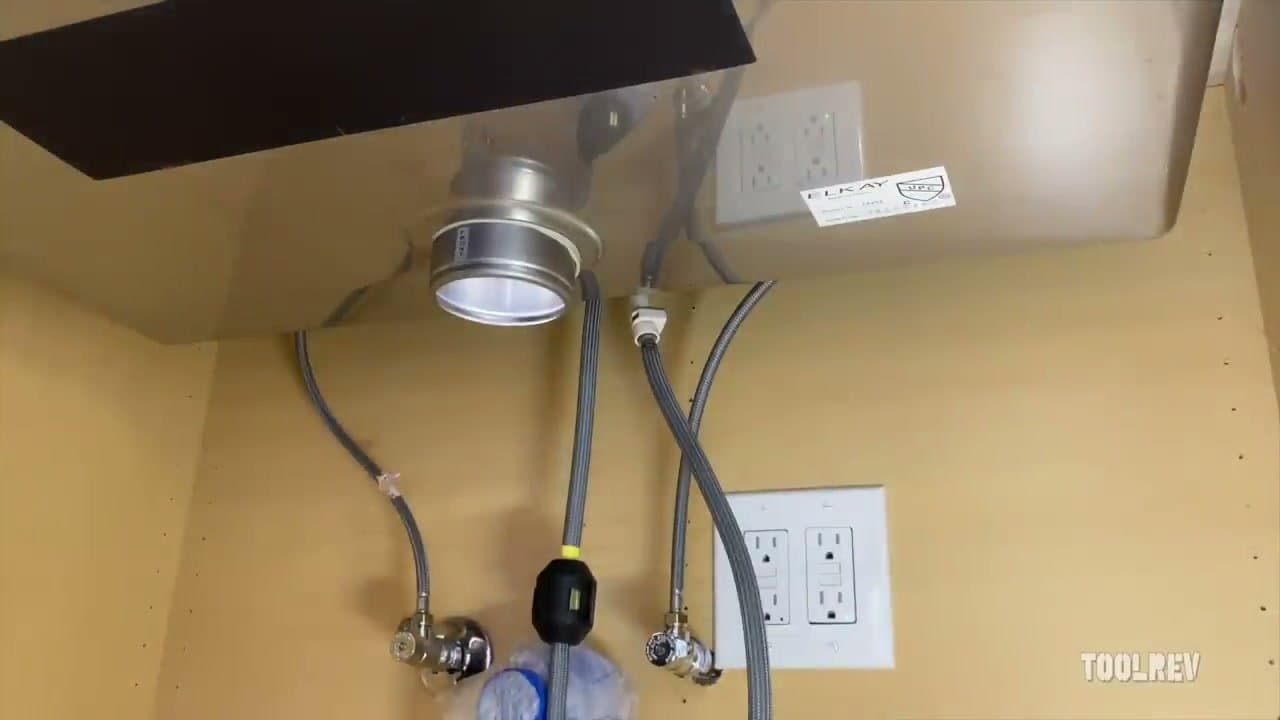 Step 4: Step 4: Mount the Flange from Below and Tighten Evenly