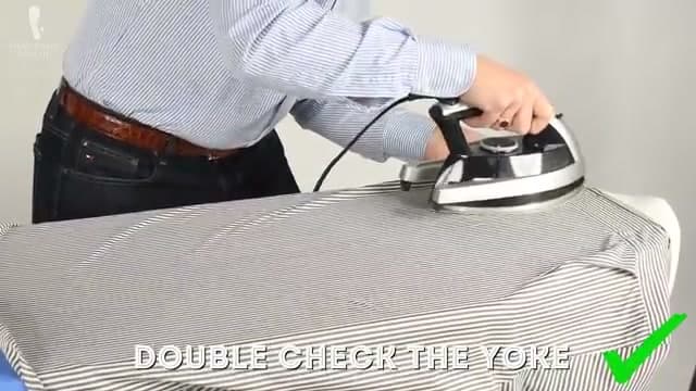 Step 5: Step 5: Press the yoke (shoulder panel)