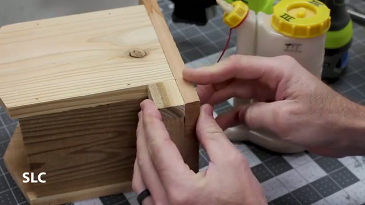 Step 6: Step 6: Attach the Box to the Base