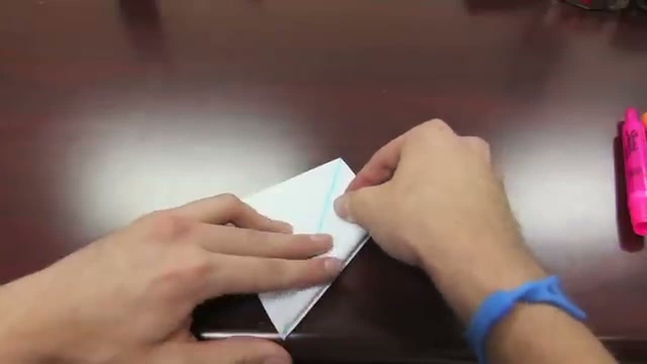 Step 5: Step 5: Fold the Kite on Both Sides