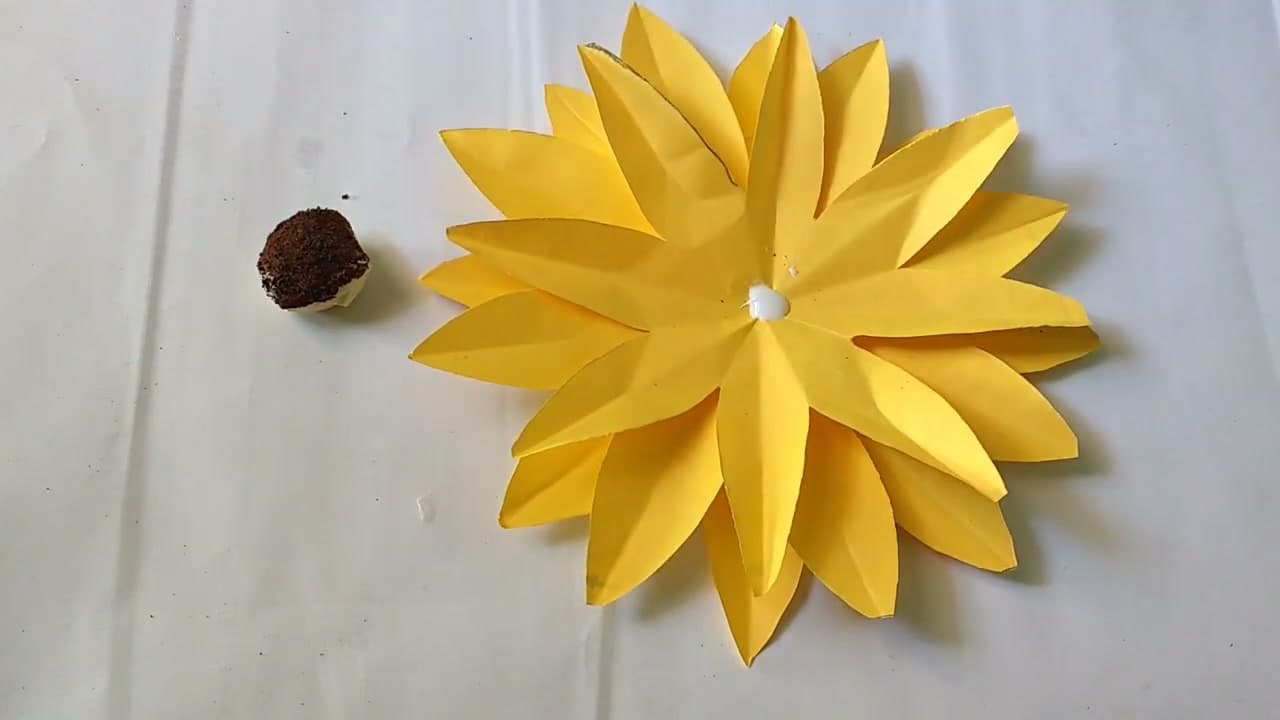 How to Make a Paper Sunflower (Easy Craft Tutorial)