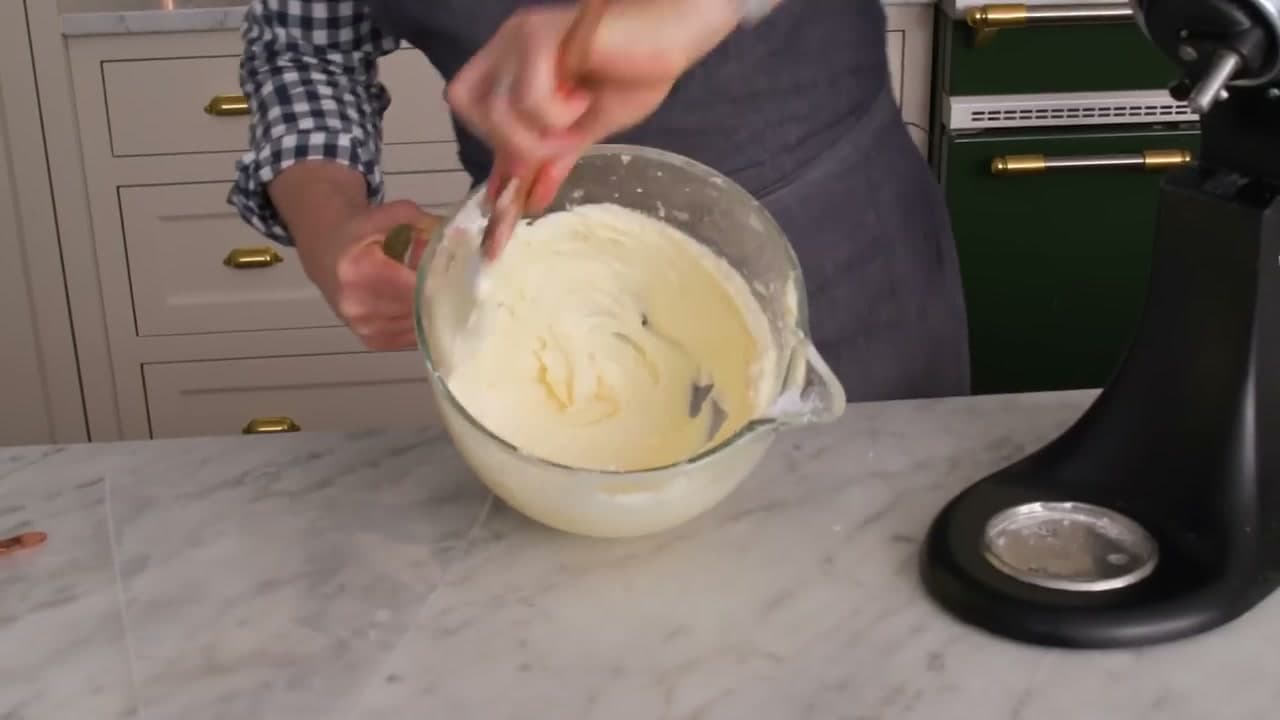 Step 9: Step 9: Press Out the Air Bubbles (Optional)