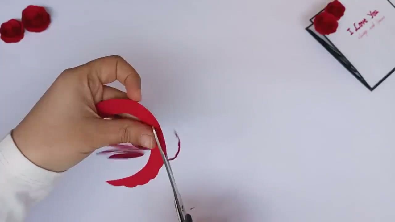 Step 2: Cut the Circle Into a Spiral