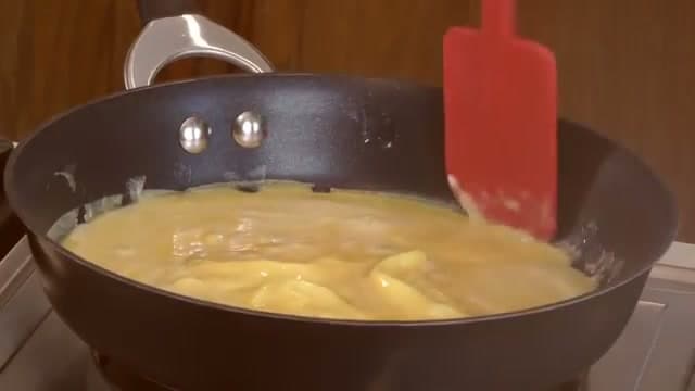 Step 4: Pull the Curds to the Center