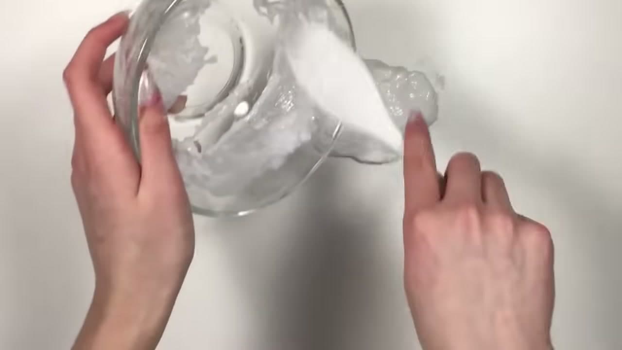 Step 6: Stir Until It Pulls Away From the Bowl - How to Make Slime