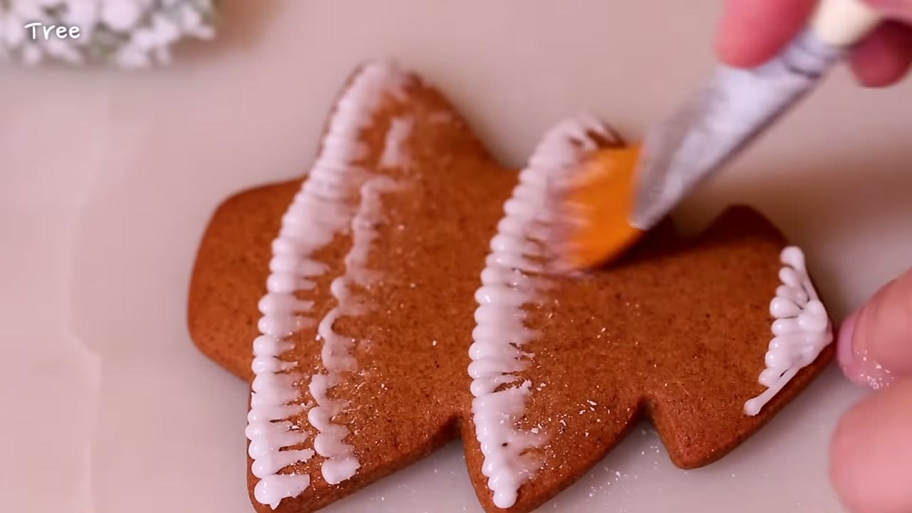 Step 10: Decorate the Cooled Cookies - Gingerbread Cookies